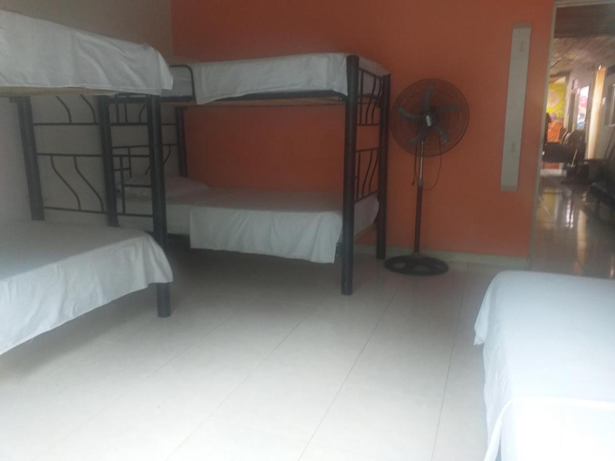Backpackers And Travellers Hostel Neiva  Extérieur photo