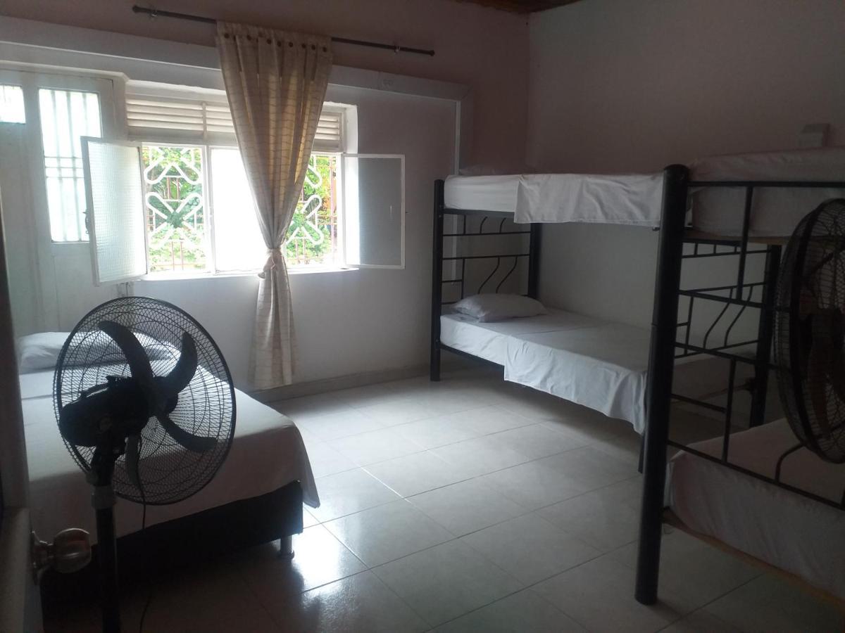 Backpackers And Travellers Hostel Neiva  Extérieur photo