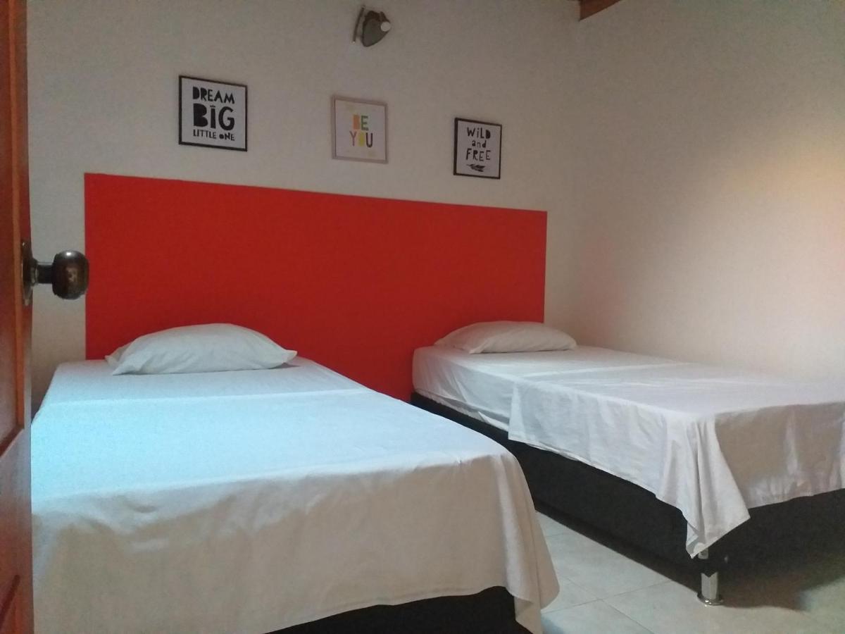 Backpackers And Travellers Hostel Neiva  Extérieur photo