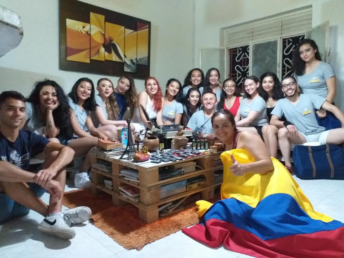 Backpackers And Travellers Hostel Neiva  Extérieur photo